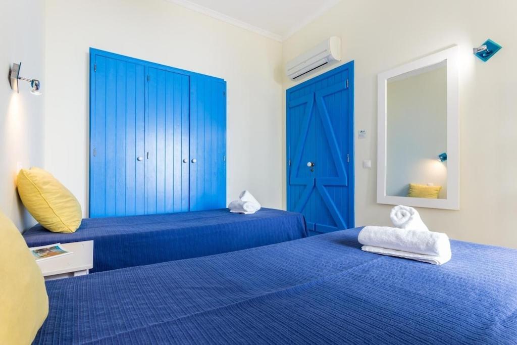 Refurbished Beachfront House, Pool, Ac, Wifi, Albufeira, Sea View エクステリア 写真