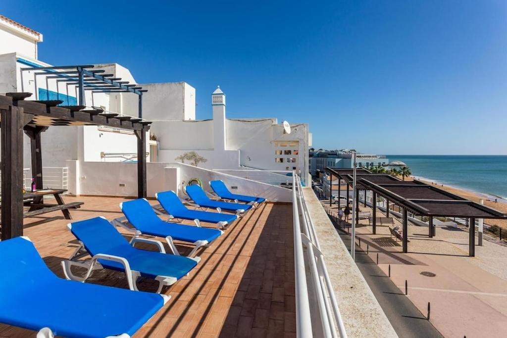 Refurbished Beachfront House, Pool, Ac, Wifi, Albufeira, Sea View エクステリア 写真