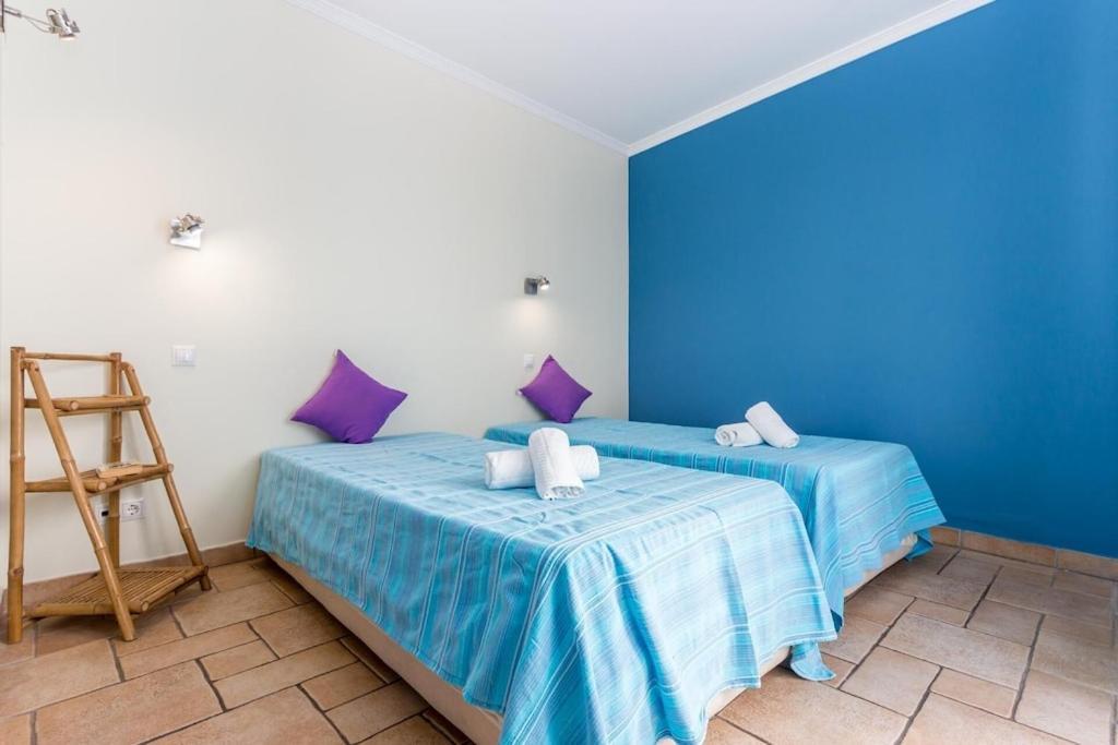 Refurbished Beachfront House, Pool, Ac, Wifi, Albufeira, Sea View エクステリア 写真